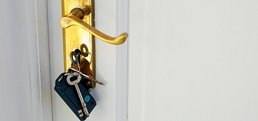 Broken Door Key Extraction in Mayflower Village, CA